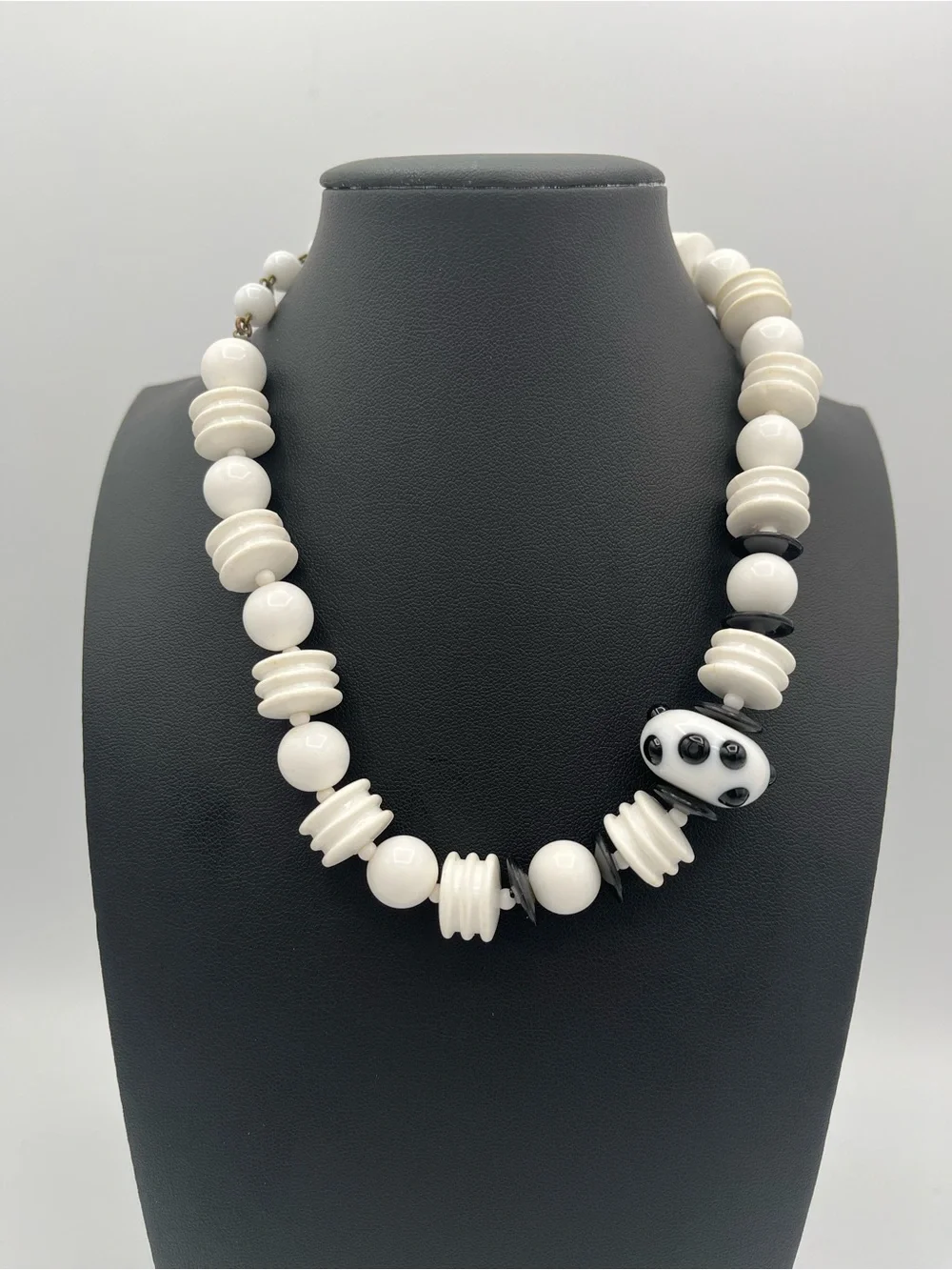Vintage Miriam Haskell Chunky Hubnail Statement Necklace – Signed White & Black
